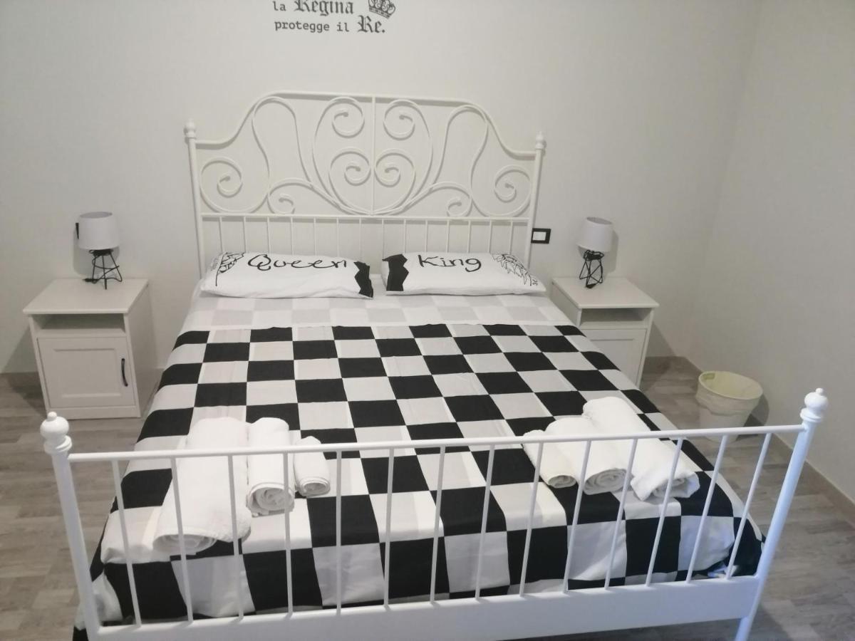 Scacco Matto Holiday House Taranto Ngoại thất bức ảnh