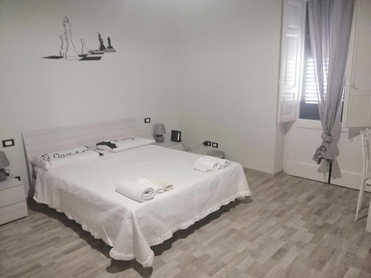 Scacco Matto Holiday House Taranto Ngoại thất bức ảnh