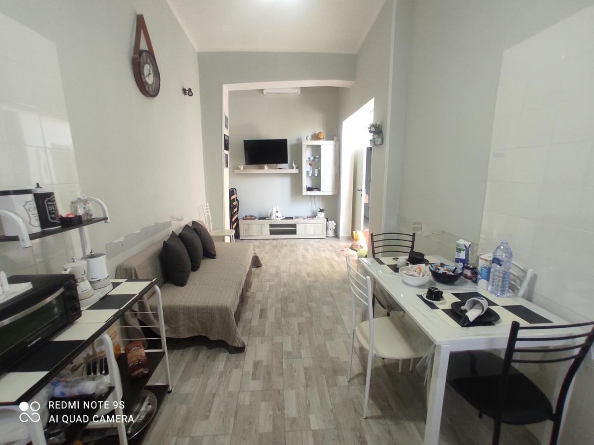 Scacco Matto Holiday House Taranto Ngoại thất bức ảnh